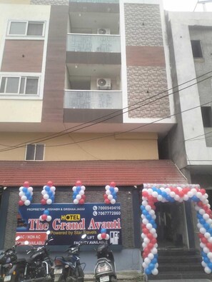 Fachada da propriedade
