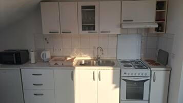 Fridge, microwave, stovetop, toaster