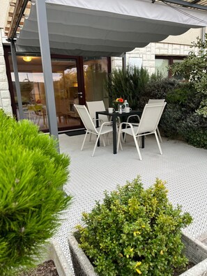 Outdoor dining - One Bedroom Apartment Marija (Lukovica)