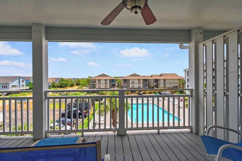 The Big Kahuna 6BR 4BA Luxurious Townhome on the Sand!