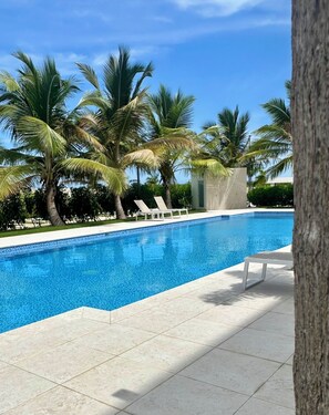 Pool - Your perfect 2-bedroom apartment in front of the Pool (Punta Cana)