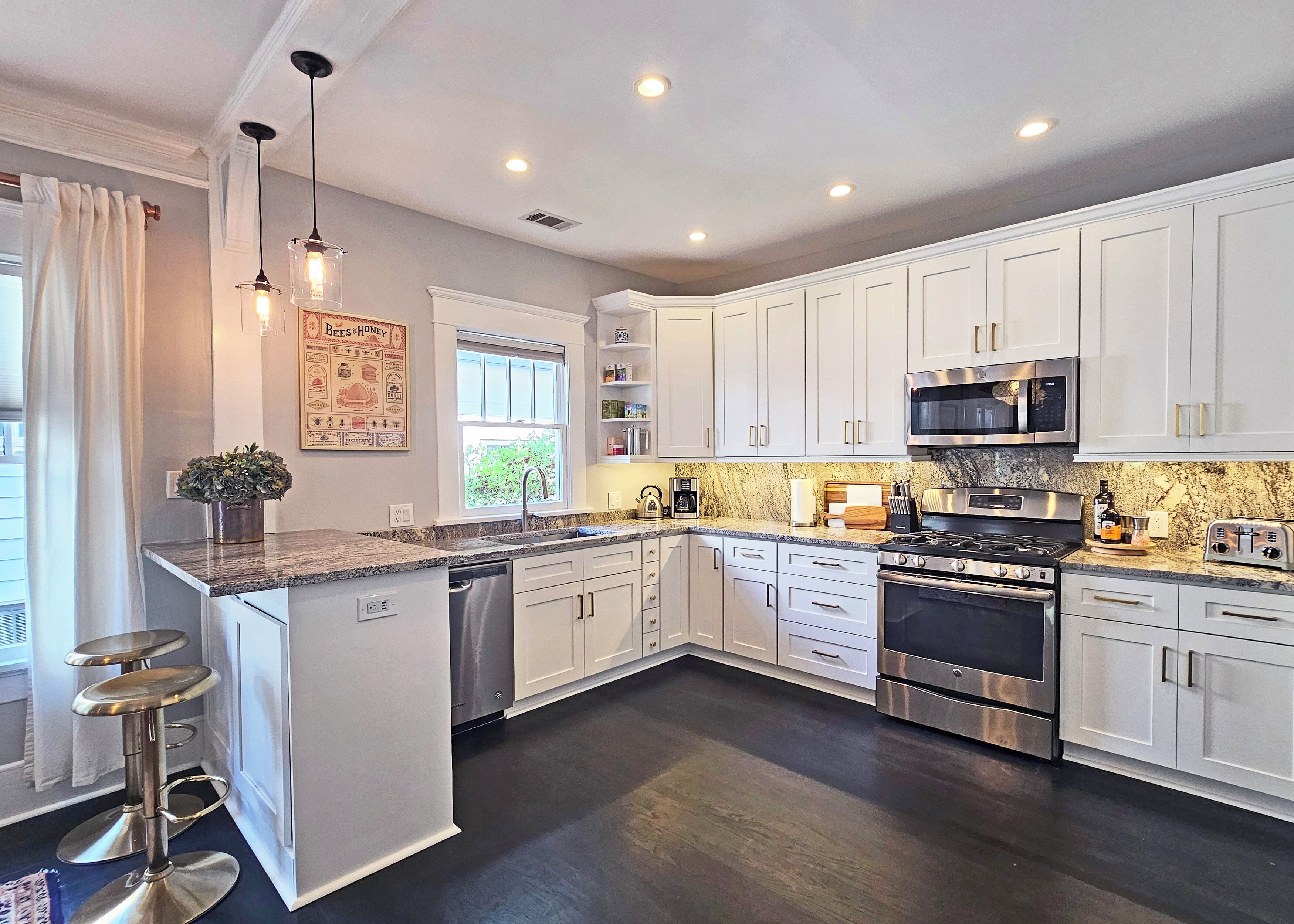 Microwave, oven, stovetop, dishwasher