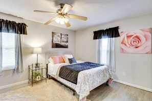 1 bedroom, iron/ironing board, Internet, bed sheets