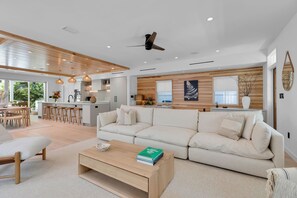 Smart TV, stereo
