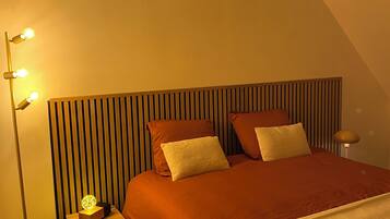 1 chambre, fer et planche à repasser, accès Internet, draps fournis