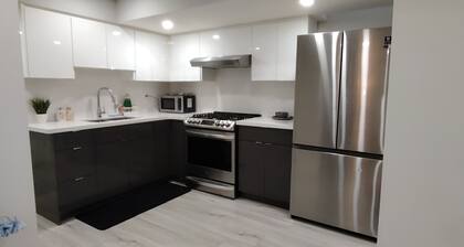 1 bedroom private Basement suite in the Heart of Markham