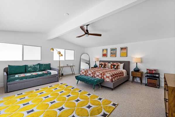 4 Schlafzimmer, Bügeleisen/Bügelbrett, Reisekinderbett, WLAN