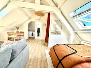 1 bedroom, WiFi, bed sheets