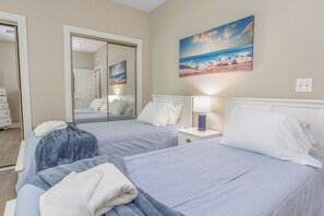 3 bedrooms, iron/ironing board, internet, bed sheets