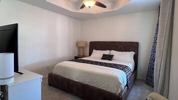 3 bedrooms, free WiFi, bed sheets