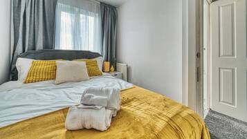 4 chambres, fer et planche Ă repasser, Wi-Fi, draps fournis