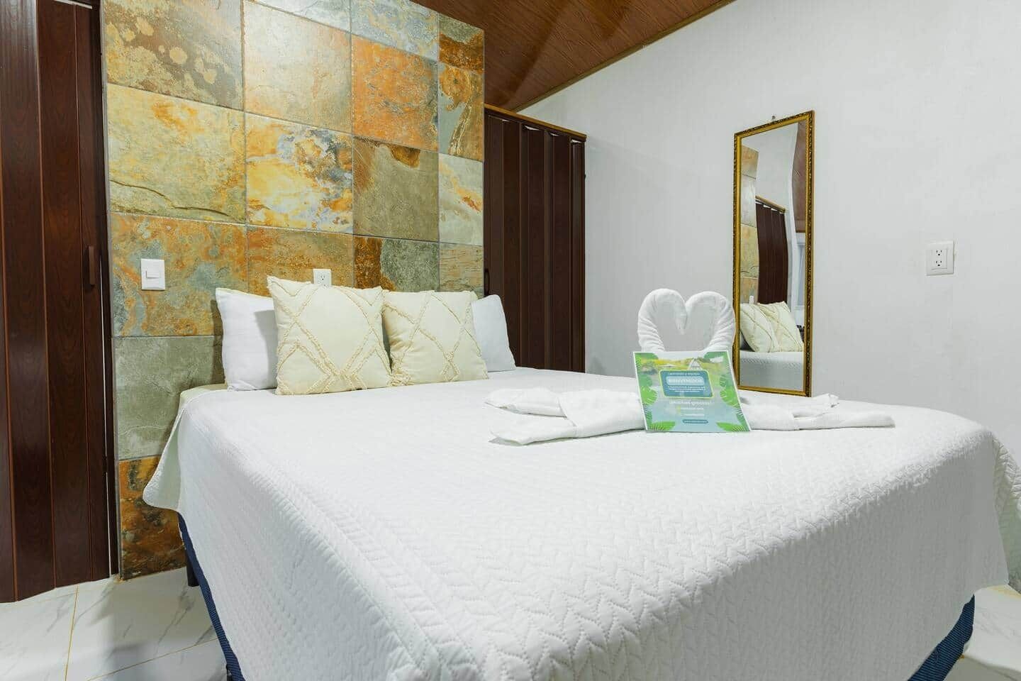 1 chambre, coffres-forts dans les chambres, Wi-Fi, draps fournis