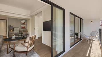 Deluxe Suite, 1 King Bed | View from room