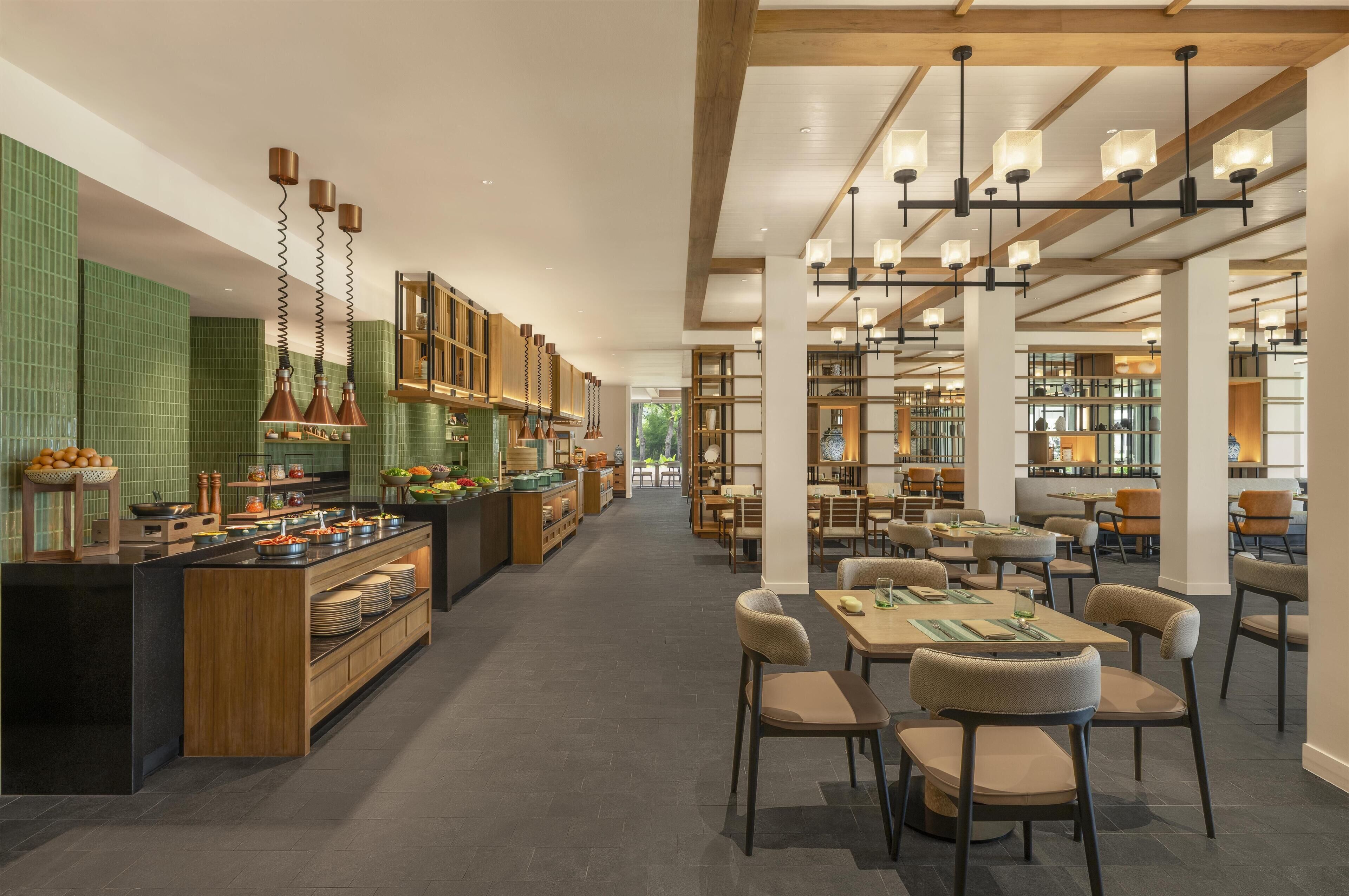 Daily buffet breakfast for a fee