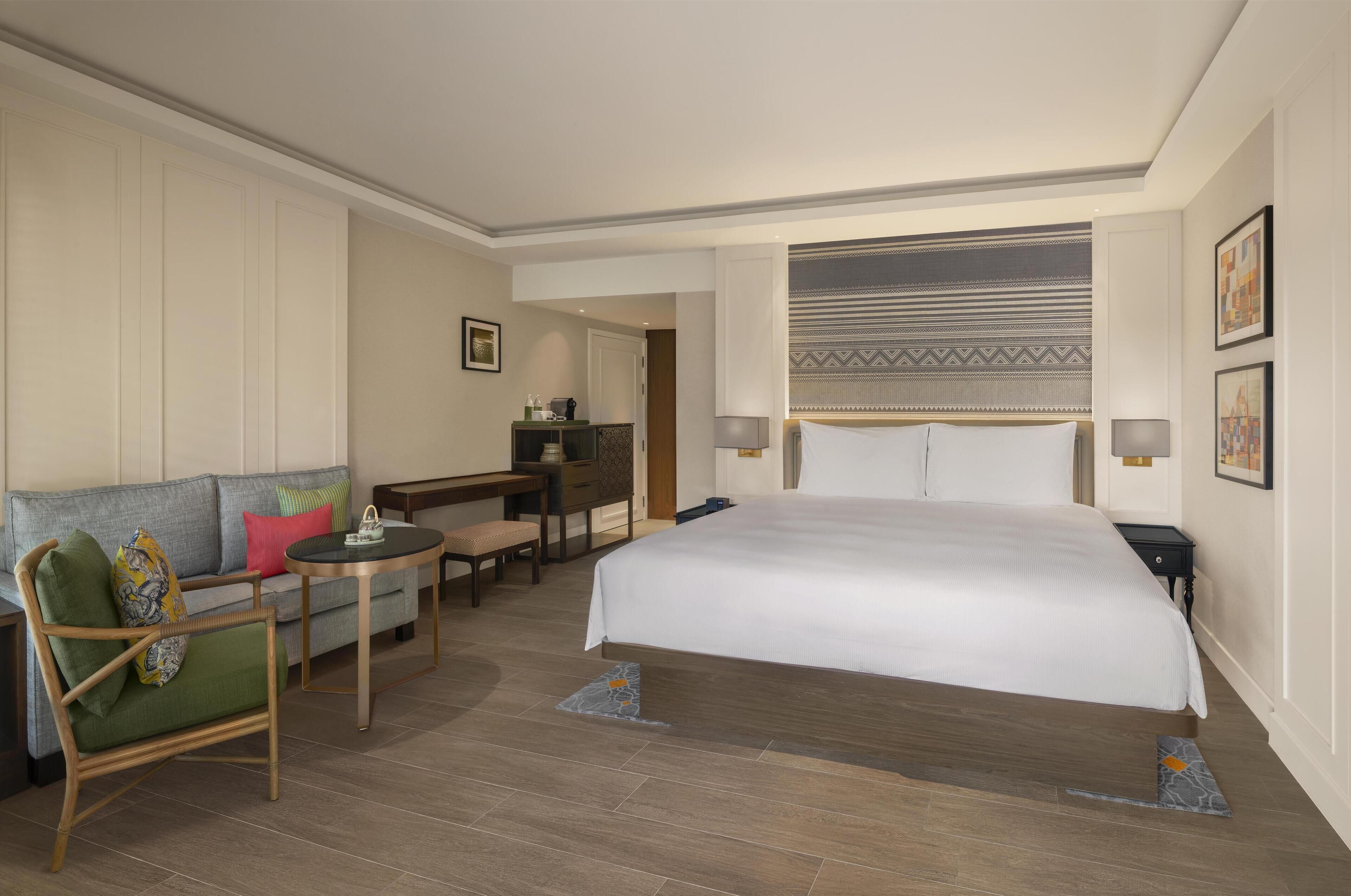 Deluxe Room, 1 King Bed