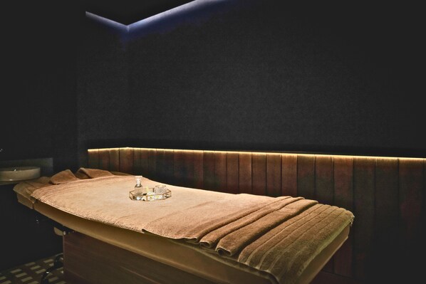 Body treatments, aromatherapy, hot stone massages, deep-tissue massages