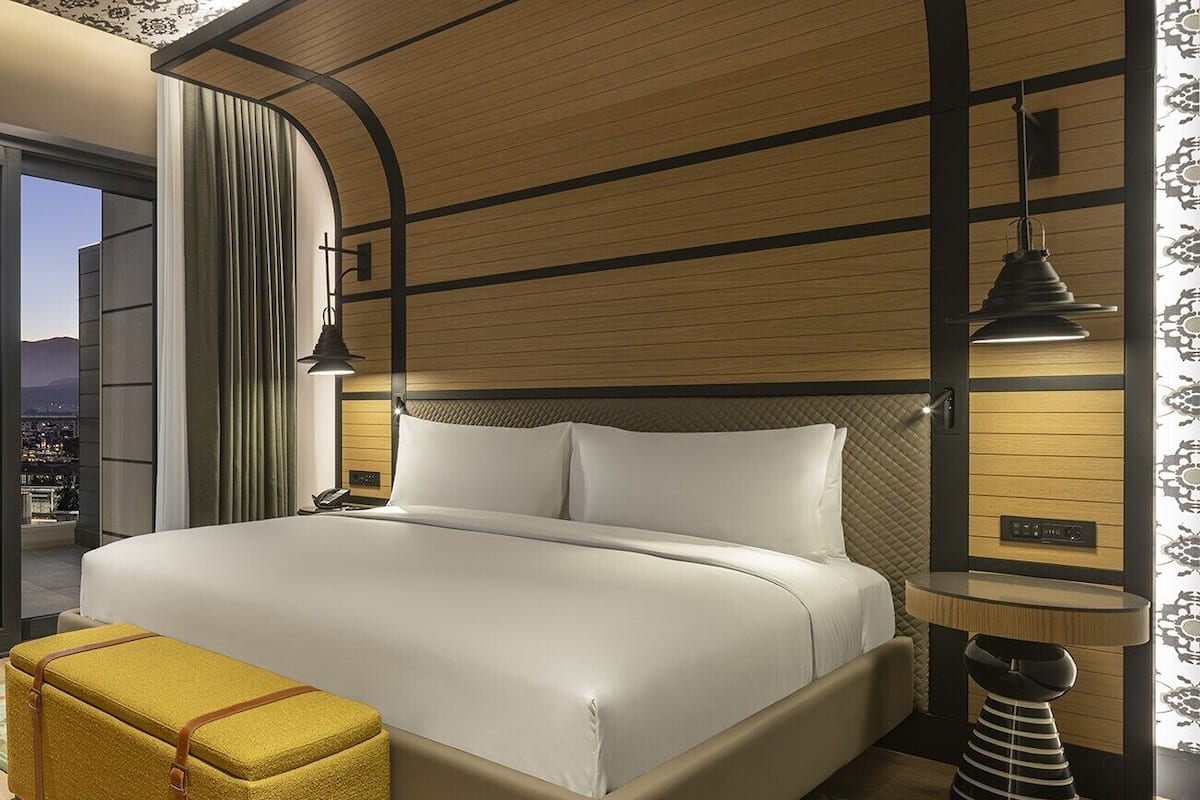 Minibar, in-room safe, desk, soundproofing