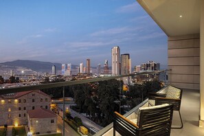 Terrace/patio - Canopy By Hilton Izmir Bomonti (Izmir)