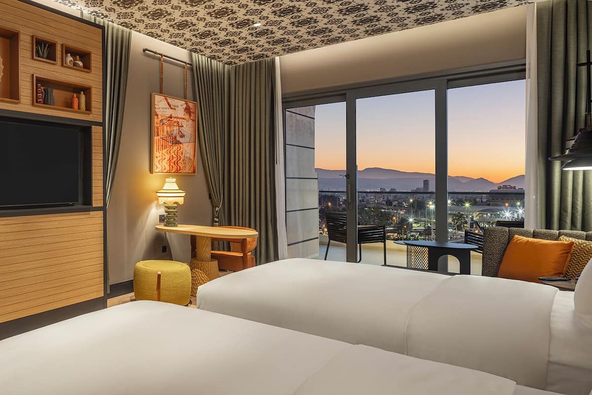 Minibar, in-room safe, desk, soundproofing