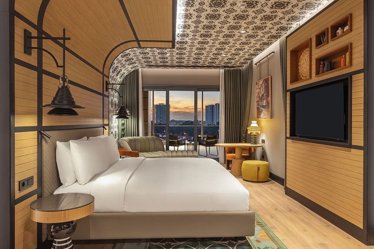 Minibar, in-room safe, desk, soundproofing