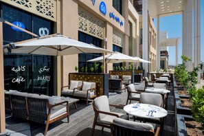 Café - DoubleTree By Hilton Madinah Gate (Madinah)
