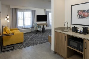 Minibar - Hampton Inn & Suites By Hilton Buckeye Phoenix (Buckeye)