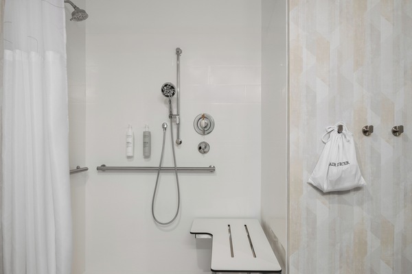 Room, 1 King Bed, Accessible (Mobility & Hearing, Roll-In Shower) | Iron/ironing board