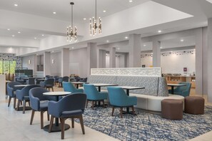 Breakfast area - Hampton Inn by Hilton Richmond Chester (Chester)