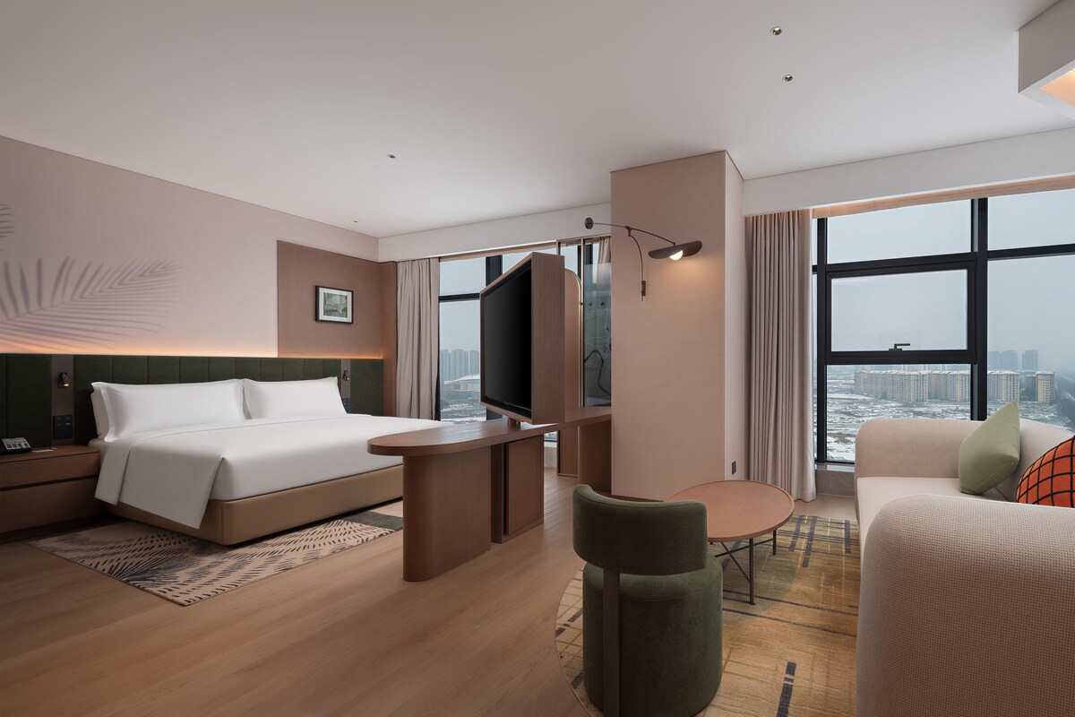King Deluxe Room With Sofa Bed