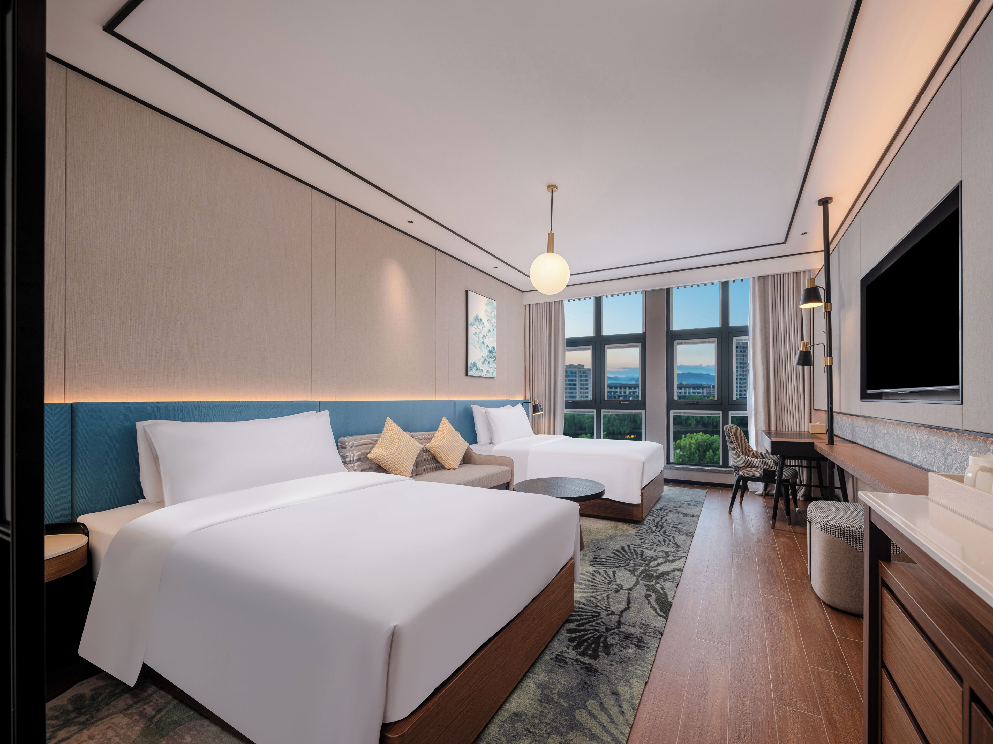 Room, 2 Twin Beds, River View