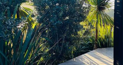 Whare Tōtahi Raglan - Accommodation