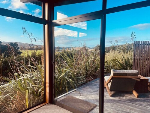 Whare Tatū Raglan - Holiday Accommodation