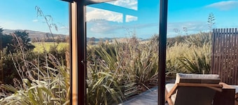 Whare Tatū Raglan - Holiday Accommodation