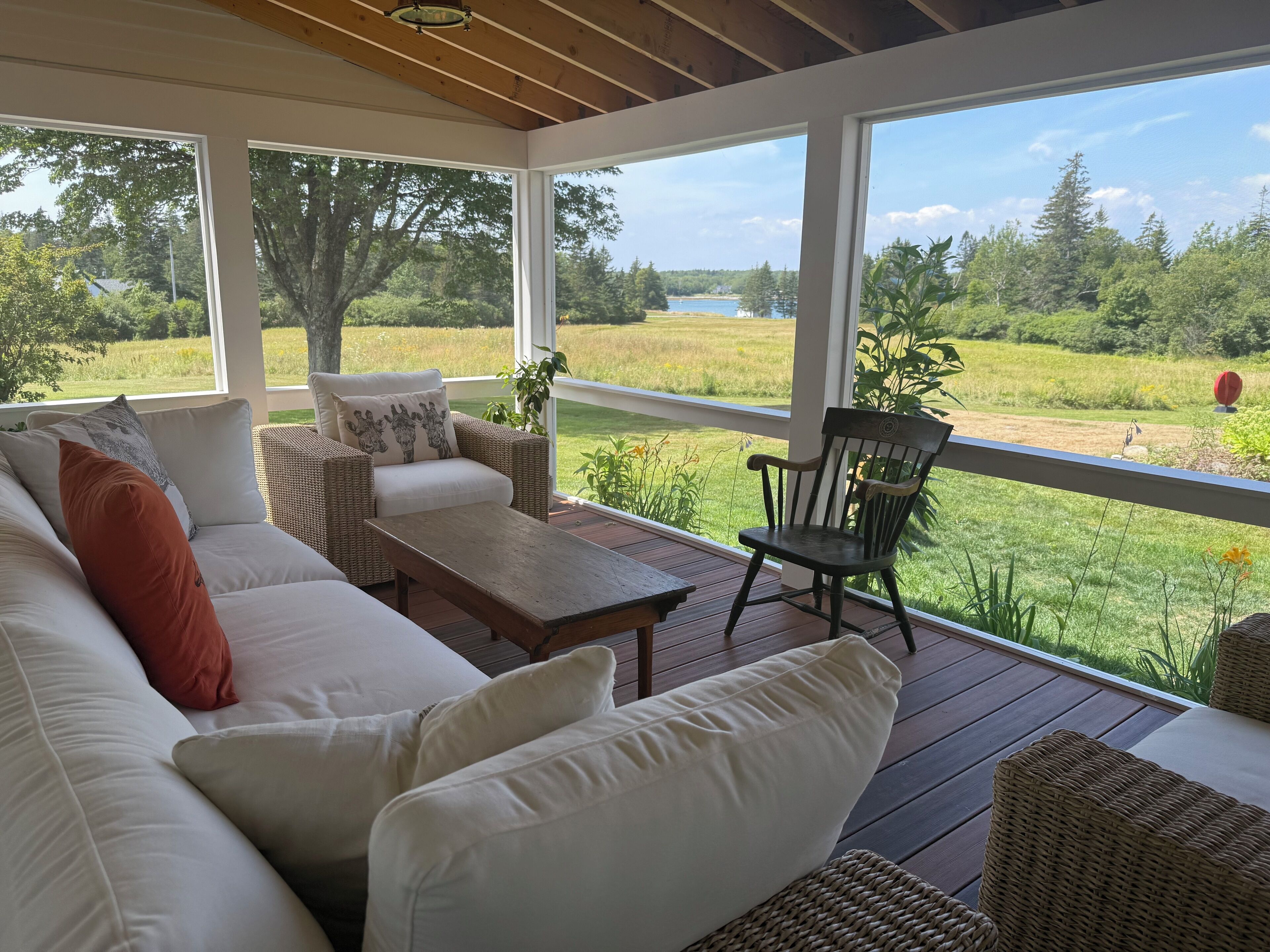 Red Peaks Screened Porch with Ocean views
