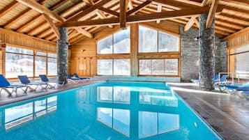 Innenpool, beheizter Pool