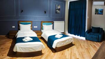 Superior Twin Room, Balcony, Courtyard View | Blackout curtains, iron/ironing board, free WiFi, bed sheets