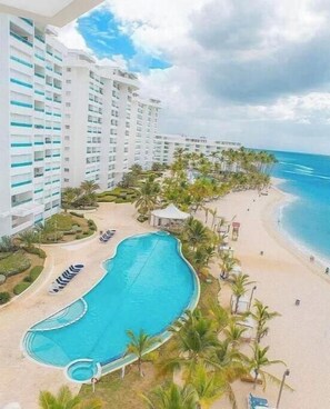 Pool - Beachside Hideaway – 2BR/2B Apt w/ Pool & Balcony (Playa Juan Dolio)