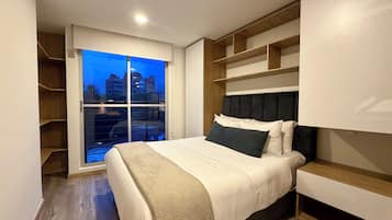 Apartamento Deluxe | Caja fuerte, tabla de planchar con plancha, wifi gratis