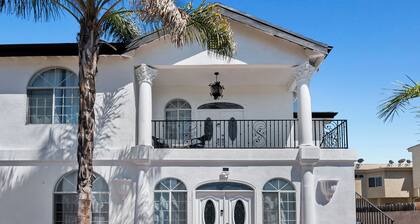 Spacious 4-bed 2.5bath modern apartment in Los Angeles by Universal studio/HW