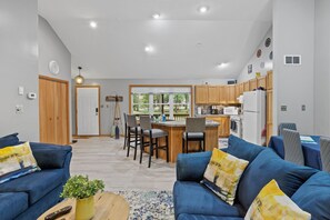 Smart TV, fireplace, foosball, table tennis - Pet-Friendly Albrightsville Ranch with Open Kitchen, Fireplace, BBQ & Game Room (Albrightsville)