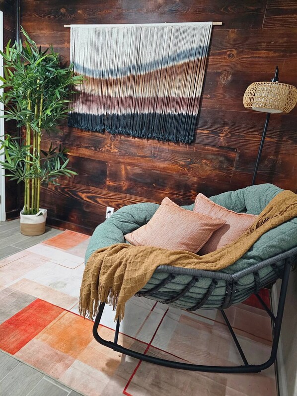 المنشأة من الداخل