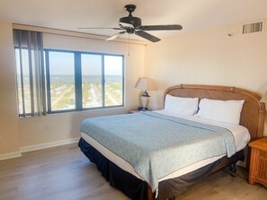 2 habitaciones, tabla de planchar con plancha, internet y ropa de cama 