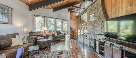 Una Smart TV, libros