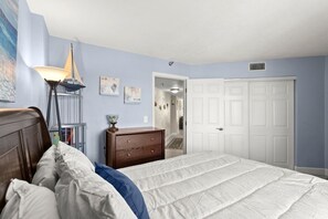 2 bedrooms, iron/ironing board, Internet, bed sheets