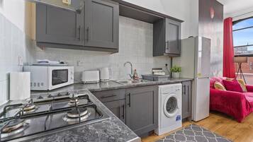 Fridge, microwave, oven, stovetop