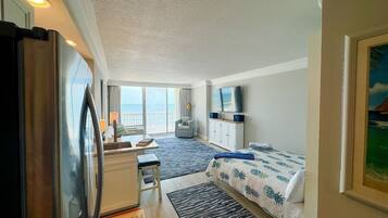 1 slaapkamer, een strijkplank/strijkijzer, internet, beddengoed