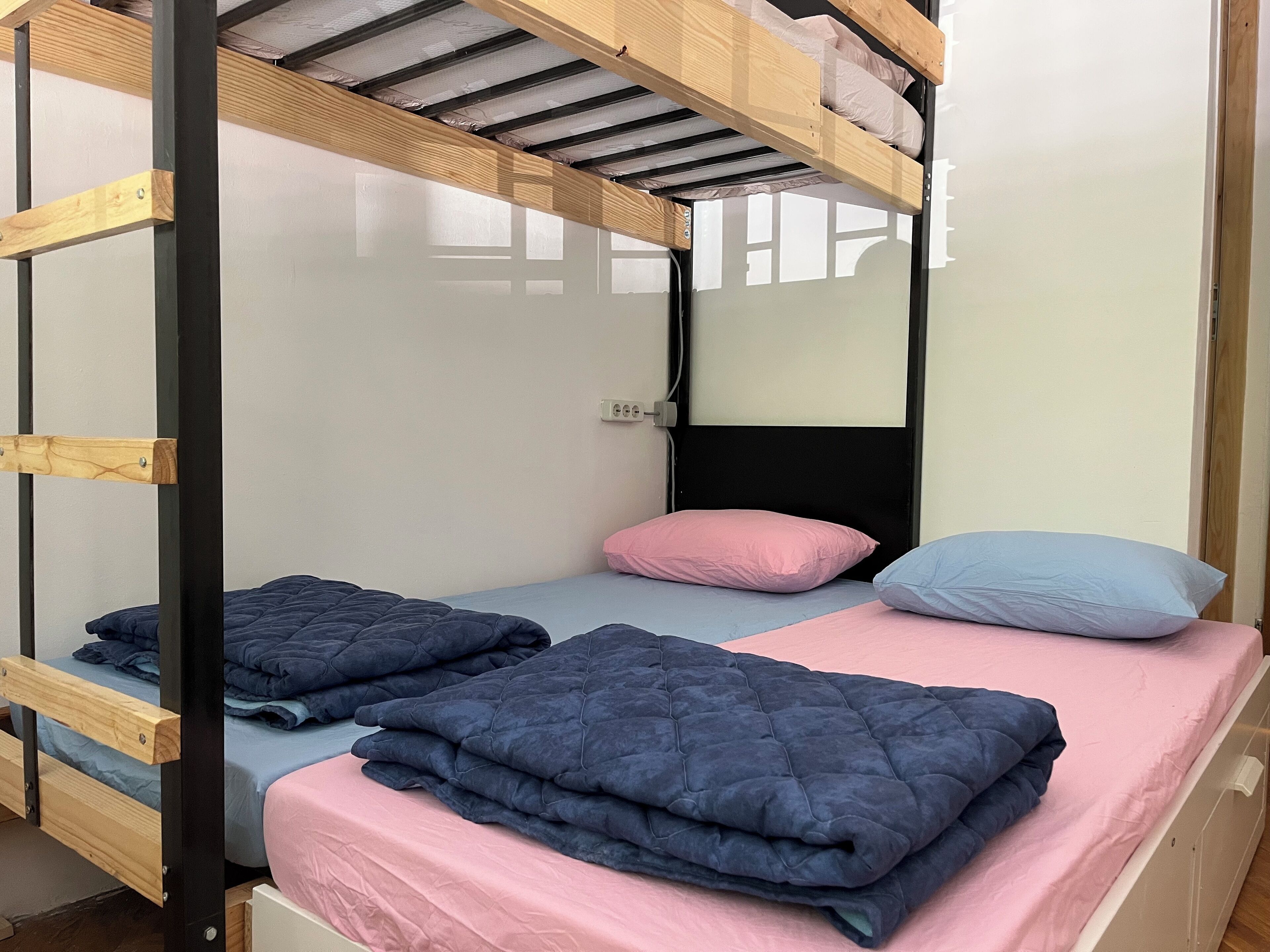 トリプルルーム | 防音設備、アイロン / アイロン台、WiFi (無料)