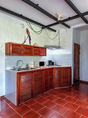 Micro-ondas, fogão, cooktop