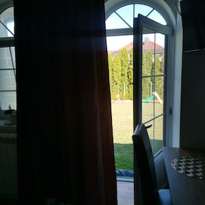 Presidential Room, Courtyard View | Pemandangan halaman dalam