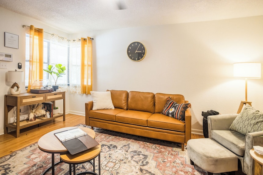 Adventure District Home: Pet Friendly/gameroom/fenced Yard/easy I35 & I44 Access - Oklahoma Lake